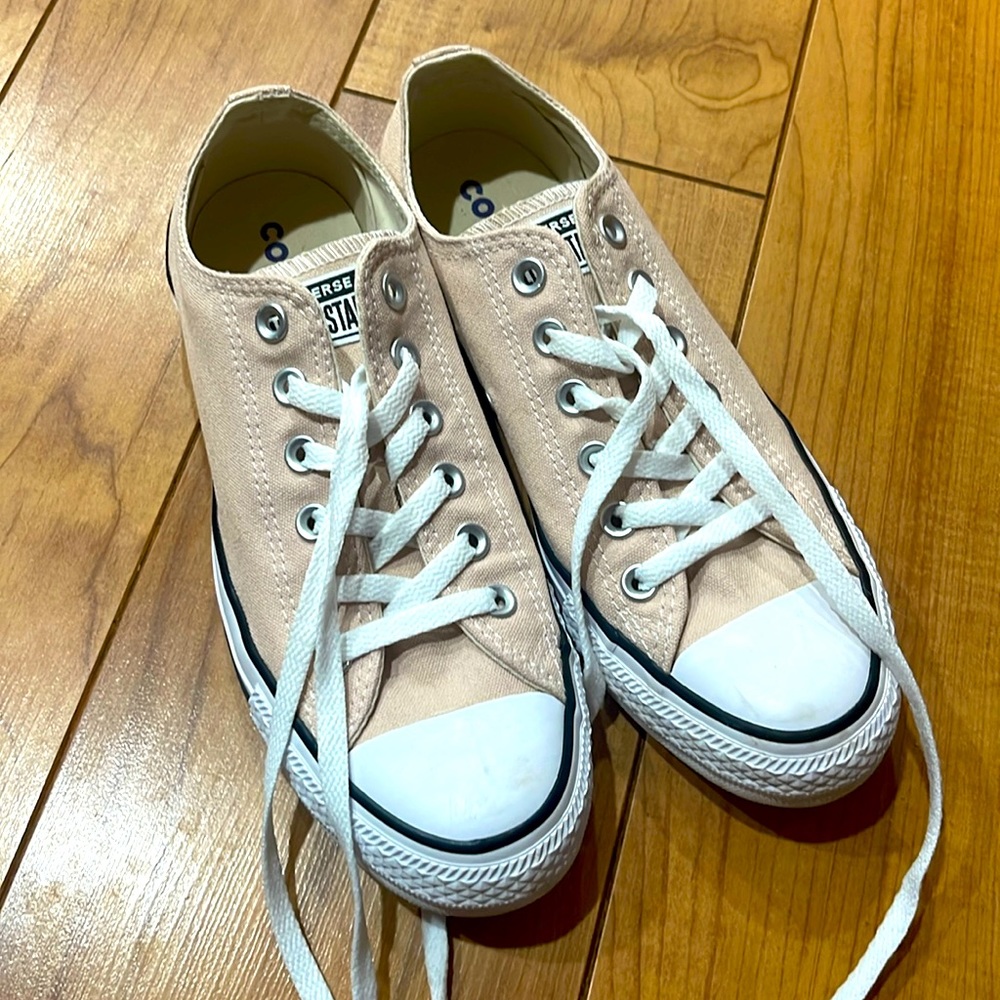 Converse Low Tops